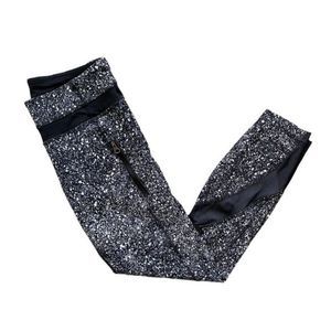 Lululemon Inspire II Tight‎ Leggings Size 4